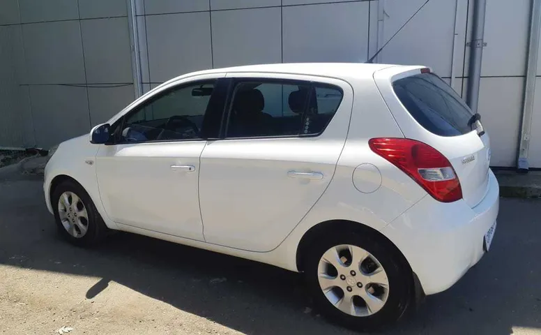 Hyundai I20 1.4 AT (100 л.с.)