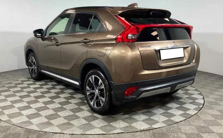Mitsubishi eclipse cross cvt 2019 с пробегом 43 650 км