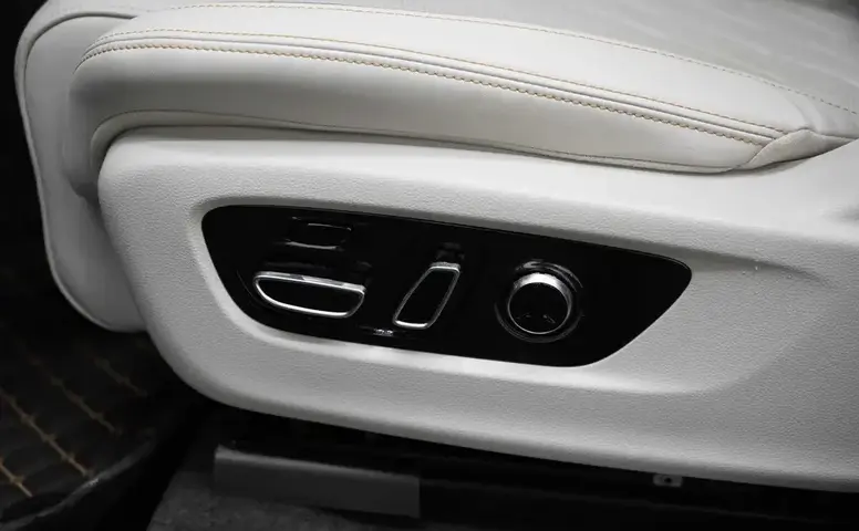 GAC GS8