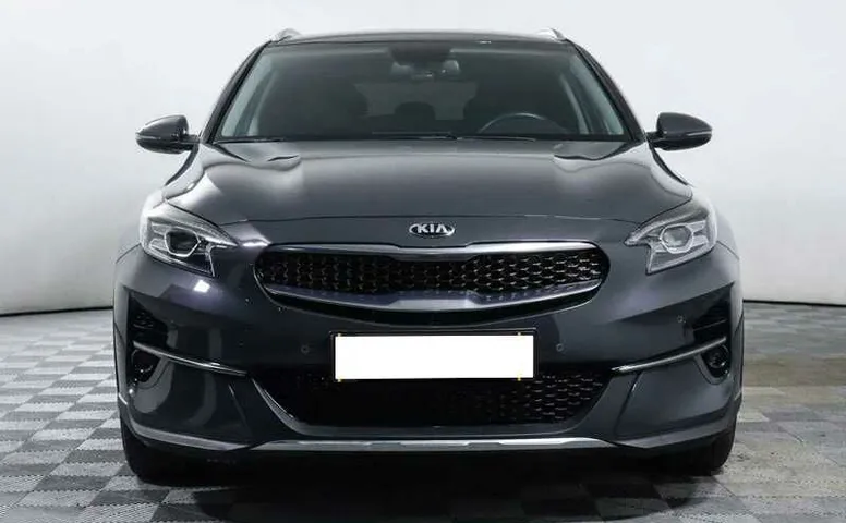 Kia xceed робот 2021 с пробегом 5 400 км