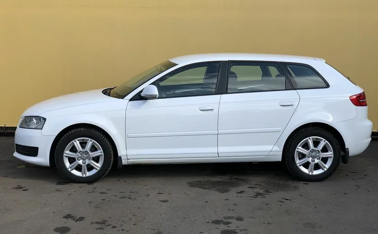 Audi A3 1.6 AMT (102 л.с.)