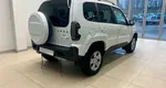 Lada Niva Travel