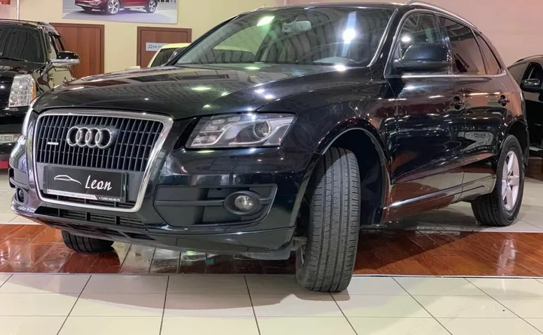 Audi Q5 I (8R)