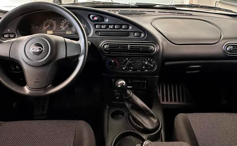 Lada Niva Travel