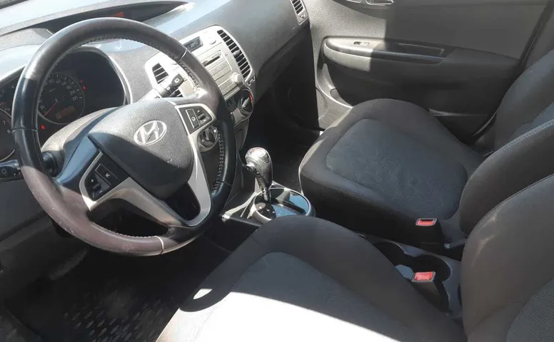 Hyundai I20 1.4 AT (100 л.с.)