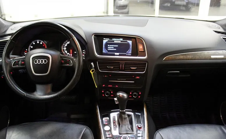 Audi Q5 I(8R)