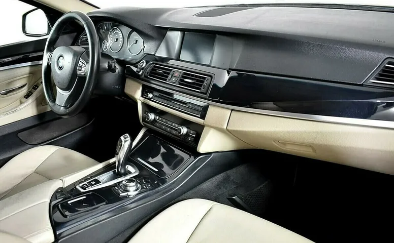 BMW 5 серии VI (F10/F11/F07)