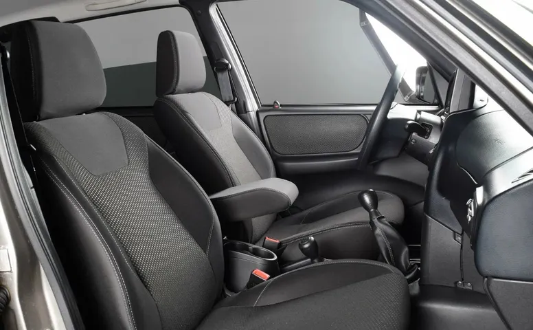 Lada Niva Travel
