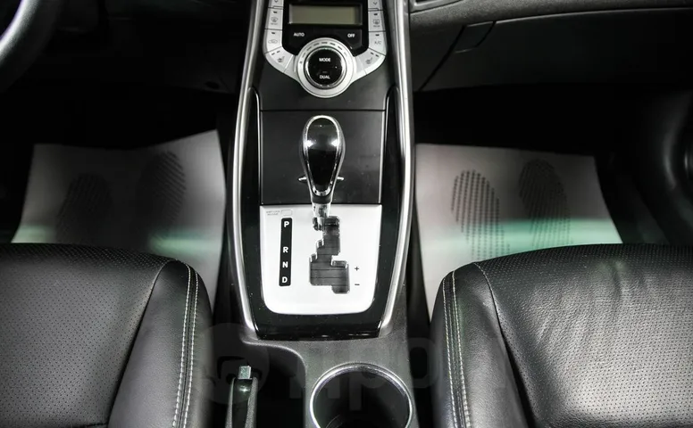 Hyundai Avante, 4 поколение