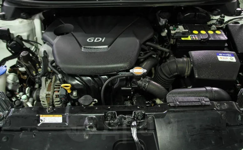 Hyundai Avante, 4 поколение