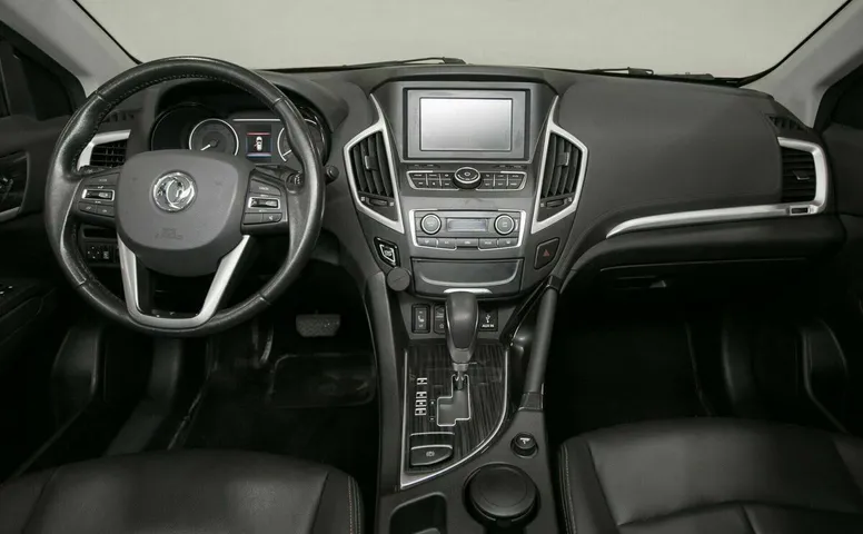 Dongfeng ax7