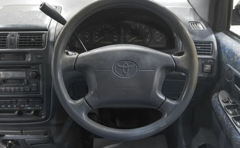 Toyota Ipsum, 2 поколение