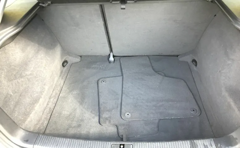 Audi A3 1.6 AMT (102 л.с.)