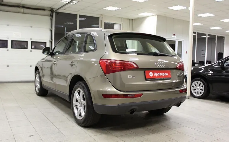 Audi Q5 I(8R)