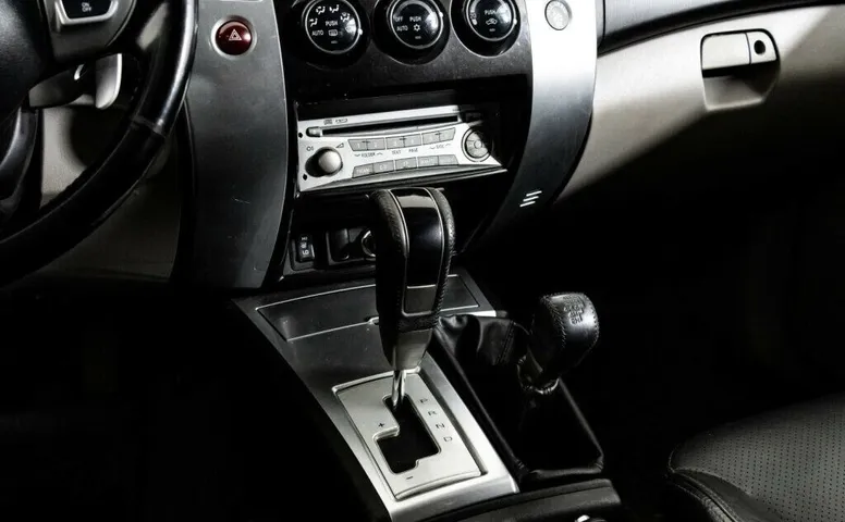 Mitsubishi Pajero Sport