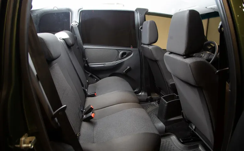 Lada Niva Travel