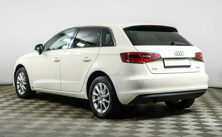 Audi A3 1.2 Робот