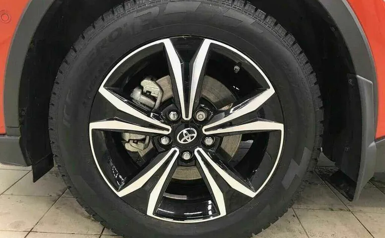 Toyota c-hr i