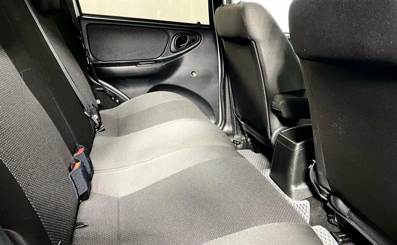 Lada Niva Travel
