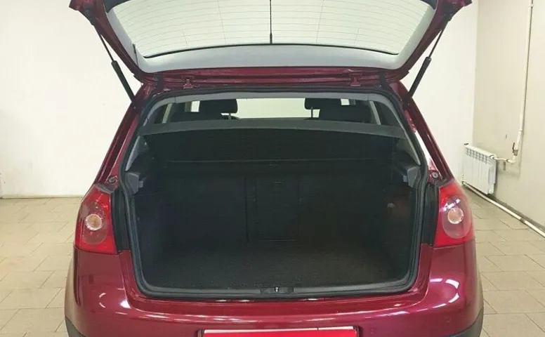 Volkswagen Golf V