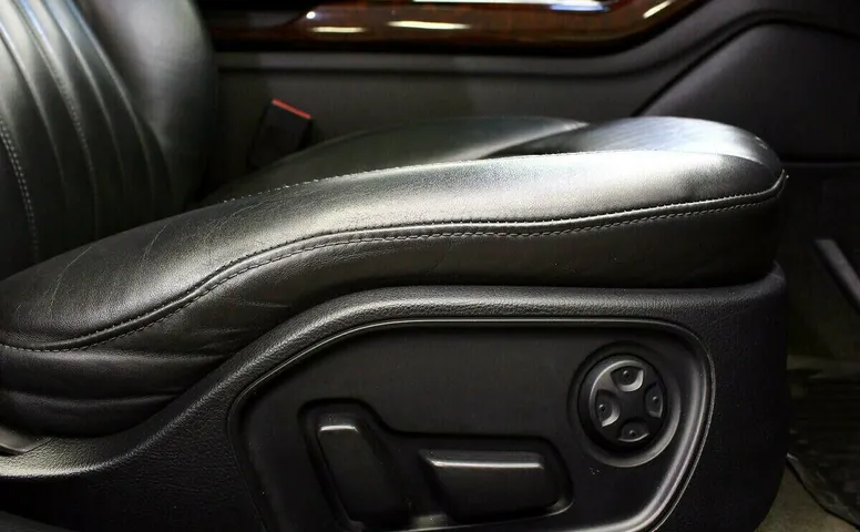 Audi A8 III (D4)