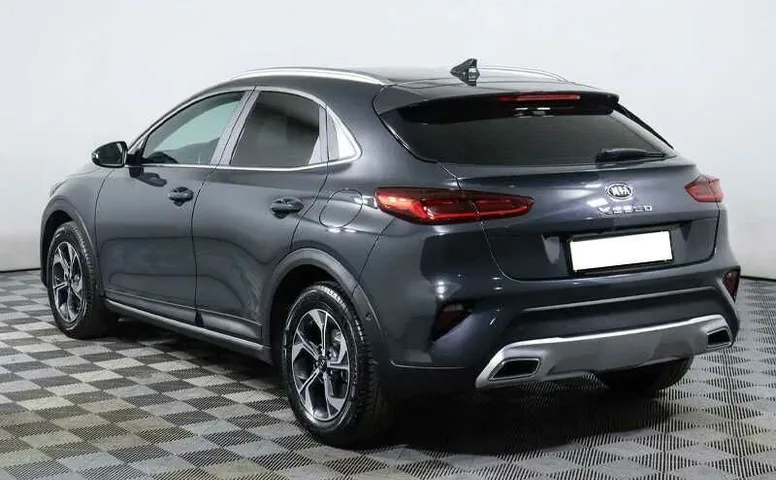 Kia xceed робот 2021 с пробегом 5 400 км