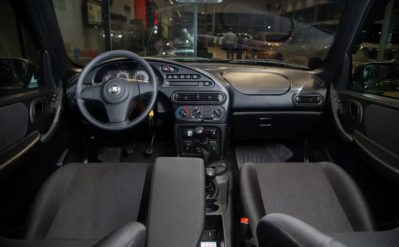 Lada Niva Travel