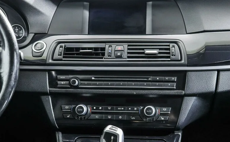 BMW 5 серии VI (F10/F11/F07)