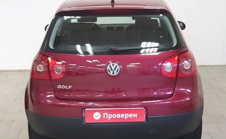 Volkswagen Golf V