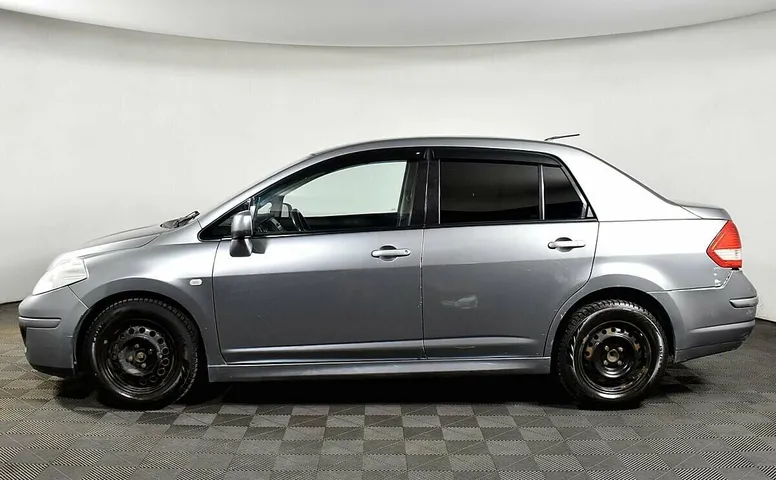 Nissan Tiida I Рестайлинг