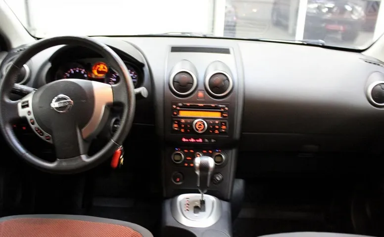 Nissan Qashqai I