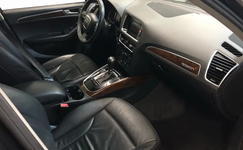 Audi Q5 I(8R)