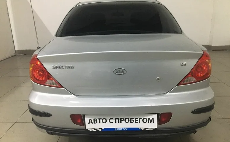 Kia SPECTRA 1.6 MT (101 л.с.)