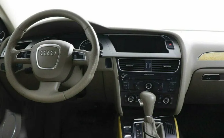 Audi A4 3.2 Автомат