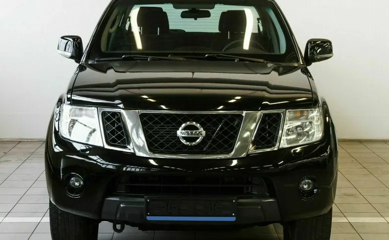 Nissan navara (frontier)