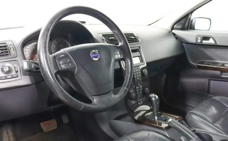 Volvo S40 II