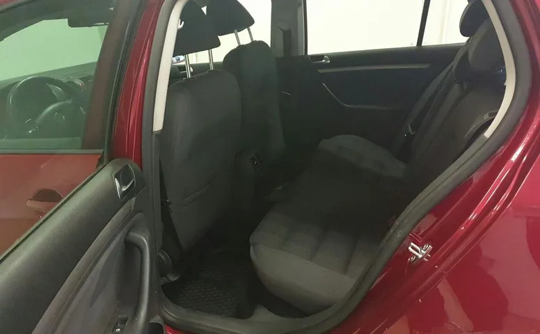 Volkswagen Golf V