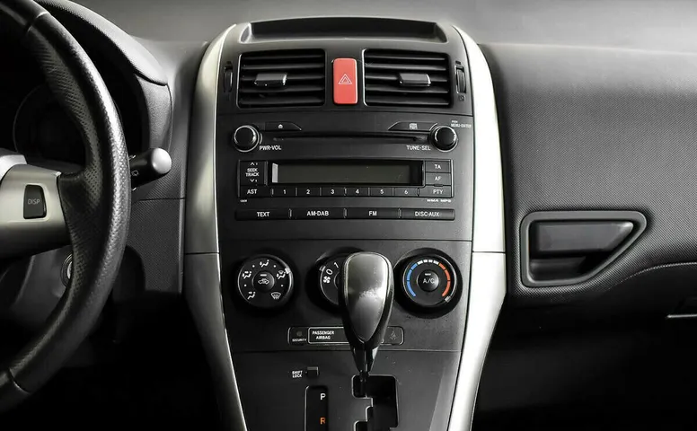 Toyota Auris I Рестайлинг