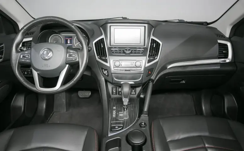 DongFeng AX7