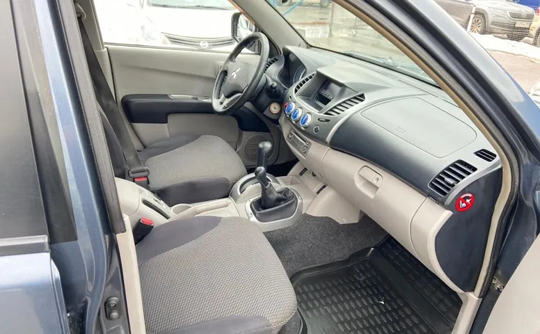 Mitsubishi L200