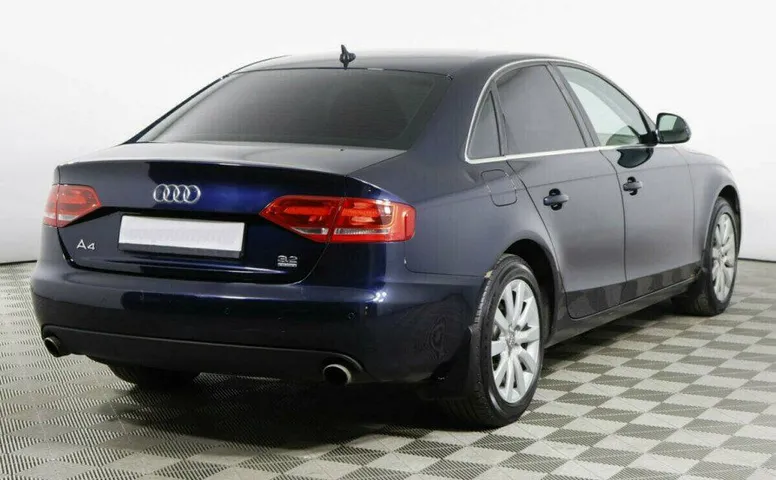 Audi A4 3.2 Автомат