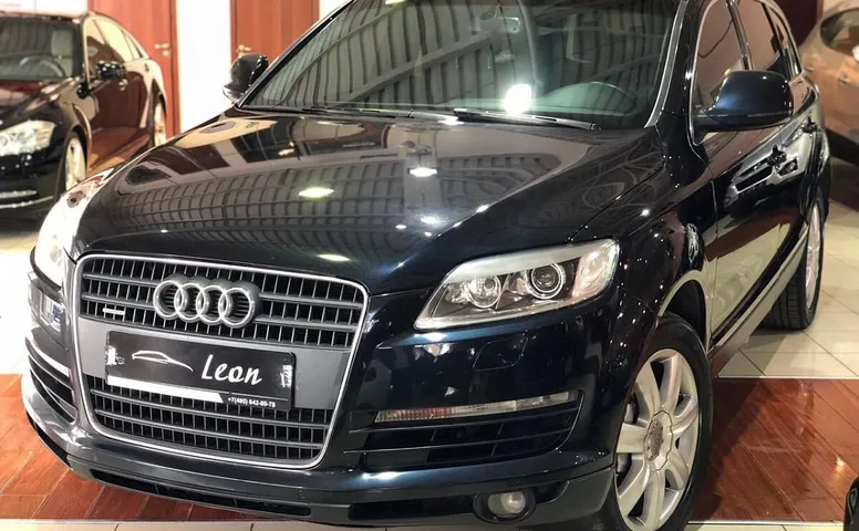 Audi Q7 I