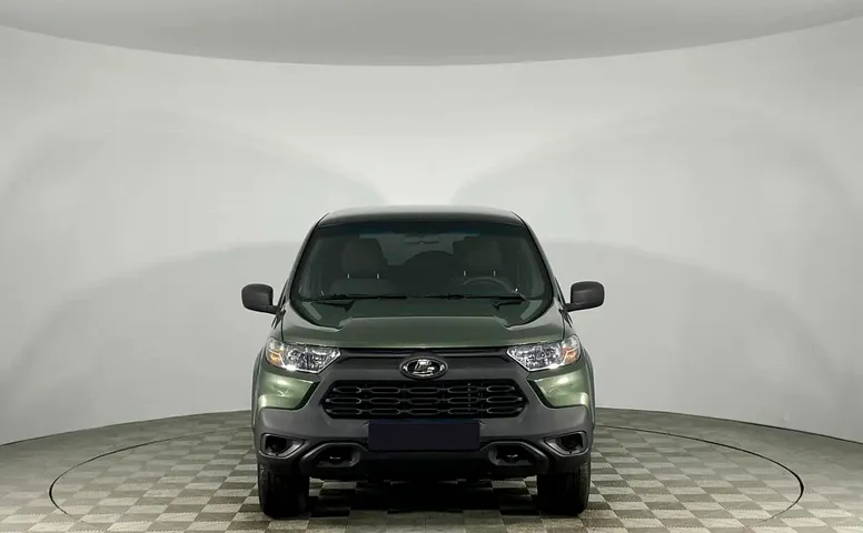 Lada Niva Travel