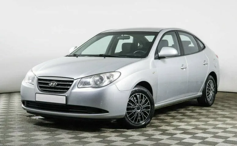 Hyundai Elantra 1.6 Механика