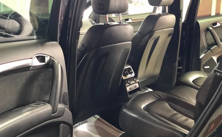 Audi Q7 I