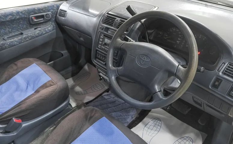 Toyota Ipsum, 2 поколение