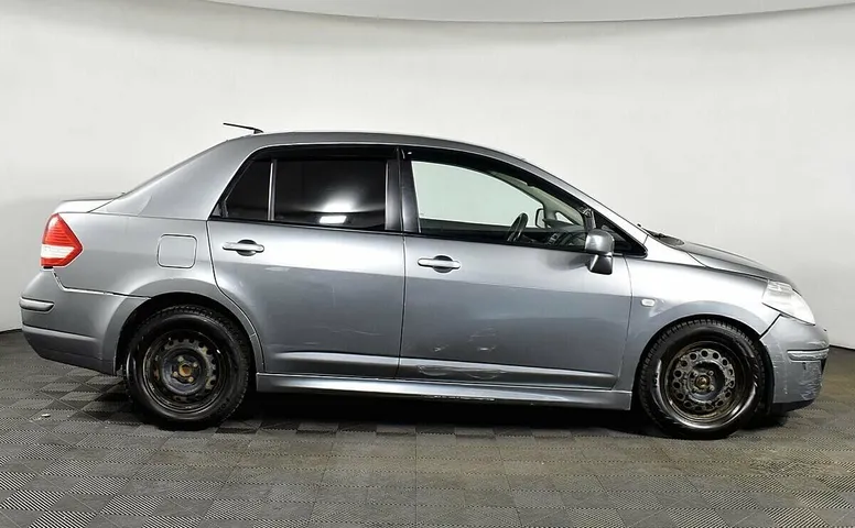 Nissan Tiida I Рестайлинг