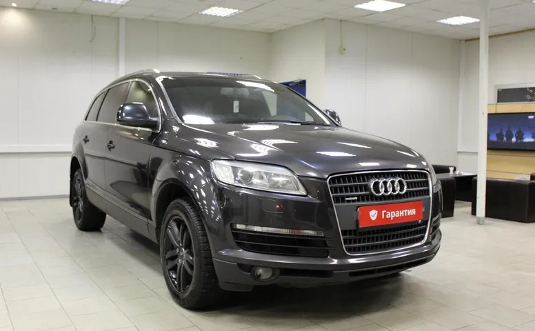 Audi Q7, I