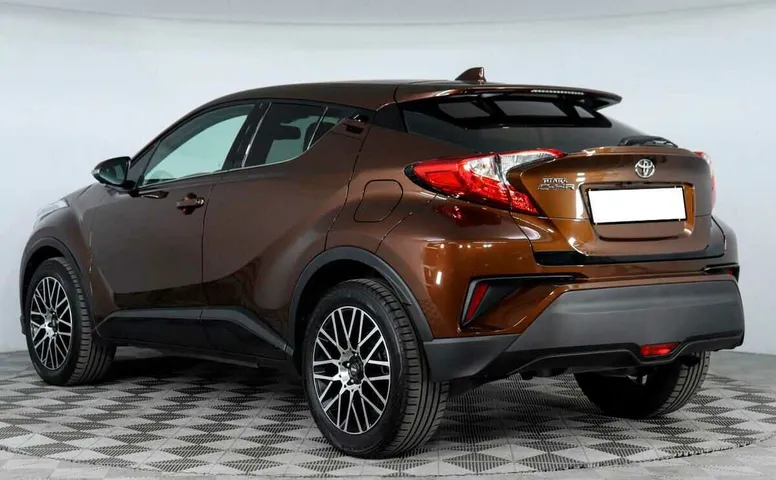 Toyota c-hr cvt 2019 с пробегом 44 837 км