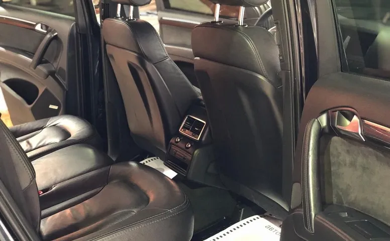 Audi Q7 I